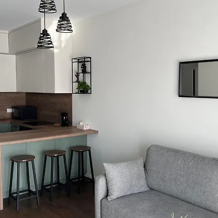 Rytm - Metro Kabaty Apartmán *