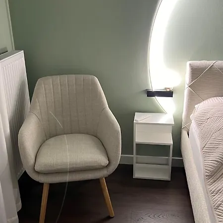 Rytm - Metro Kabaty Apartment Warsaw